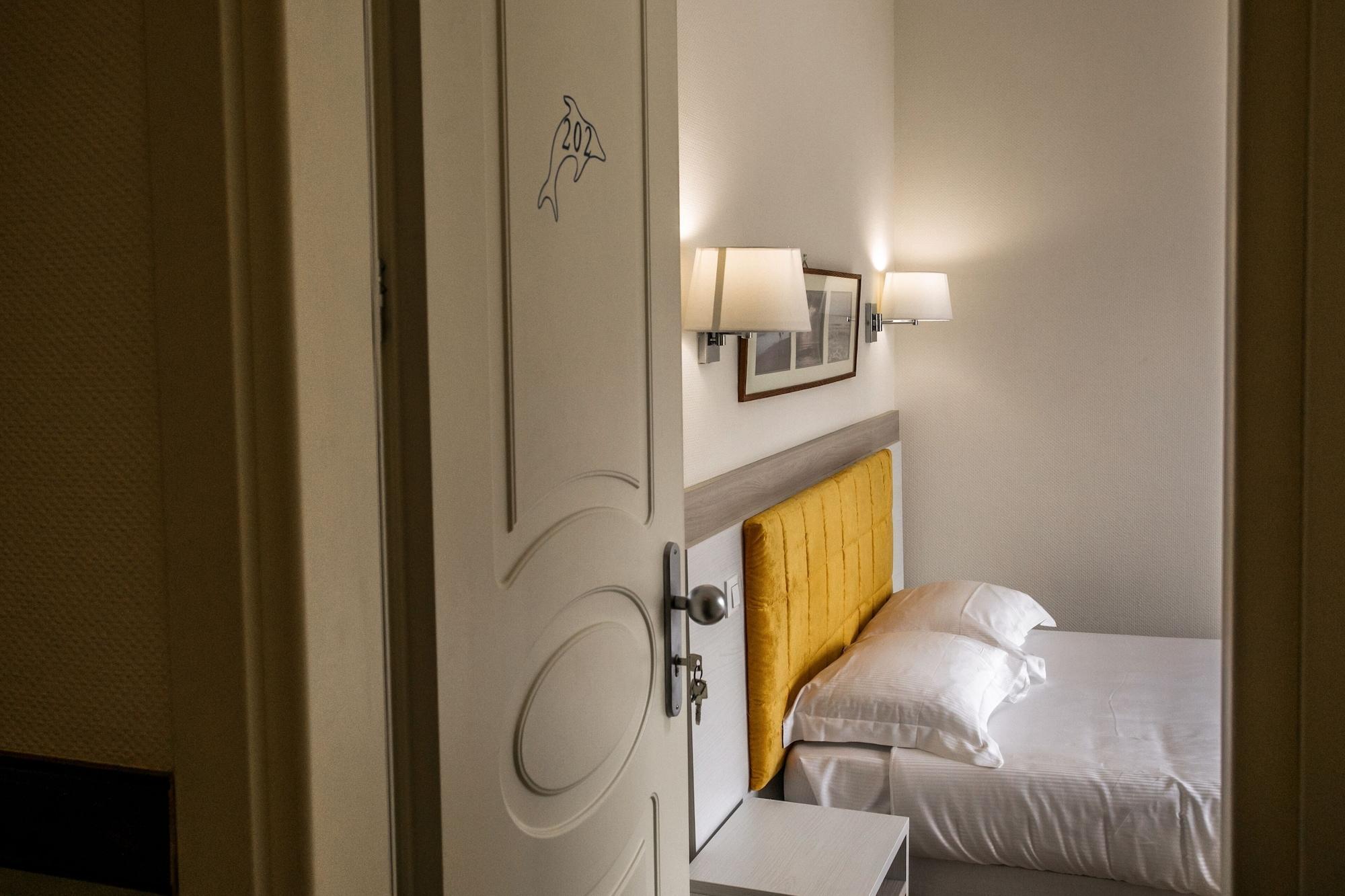 Hotel Le Dauphin Menton Dış mekan fotoğraf
